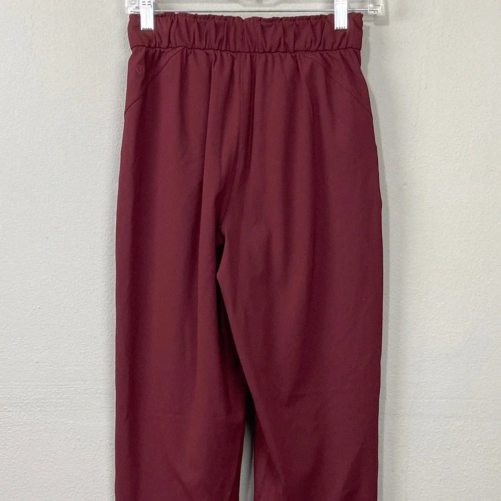 Lululemon Keep Moving Pants Size‎ 4 High Rise Burgundy Cassis Athleisure Casual